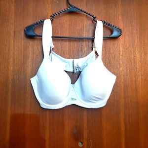 WOMEN'S WHITE IZOD BRA SIZE 40C